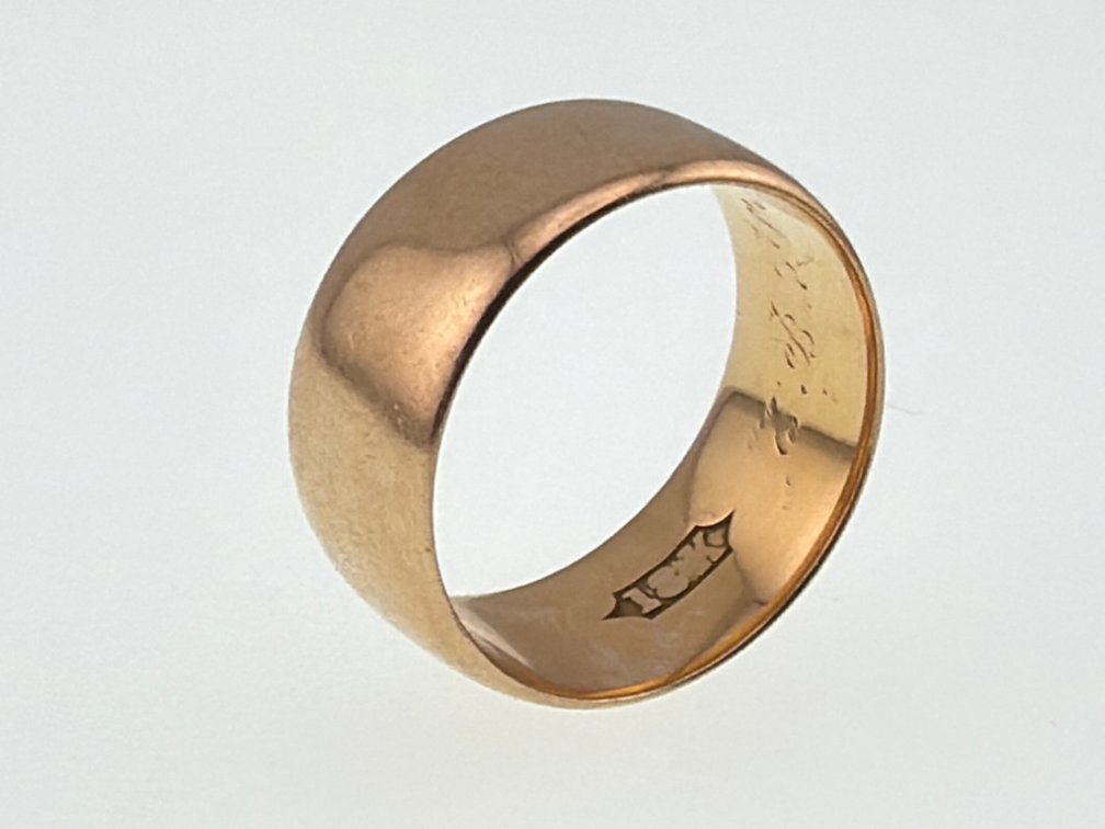 18kt yellow gold wide band