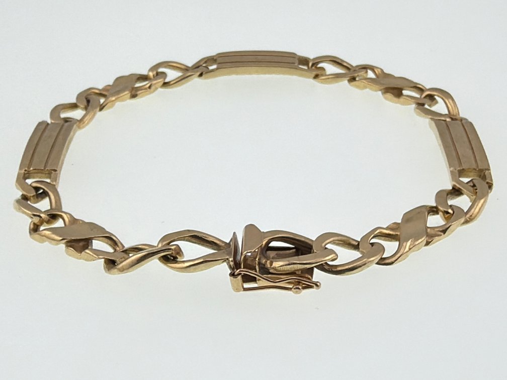 14kt heavy Figaro and bar link bracelet
