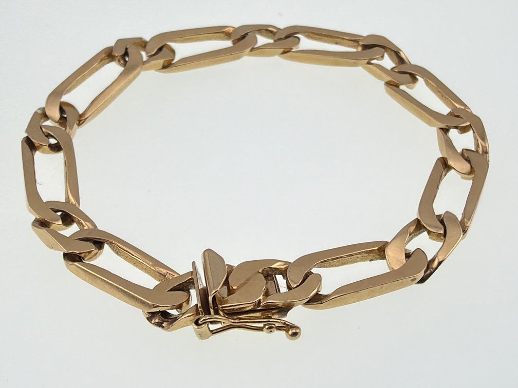 Wide link Figaro 14kt bracelet
