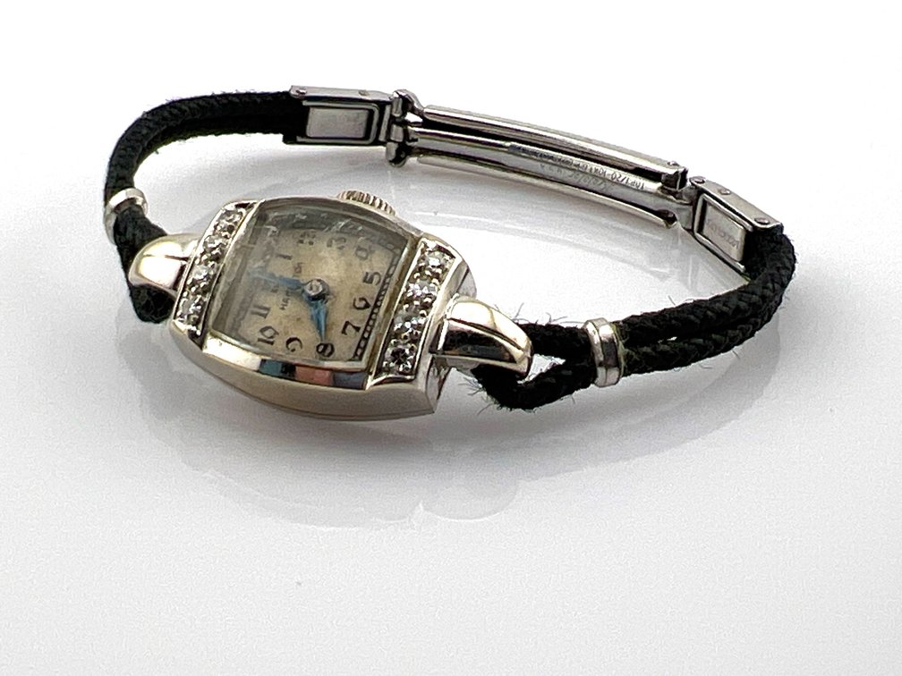 14kt diamond ladies watch