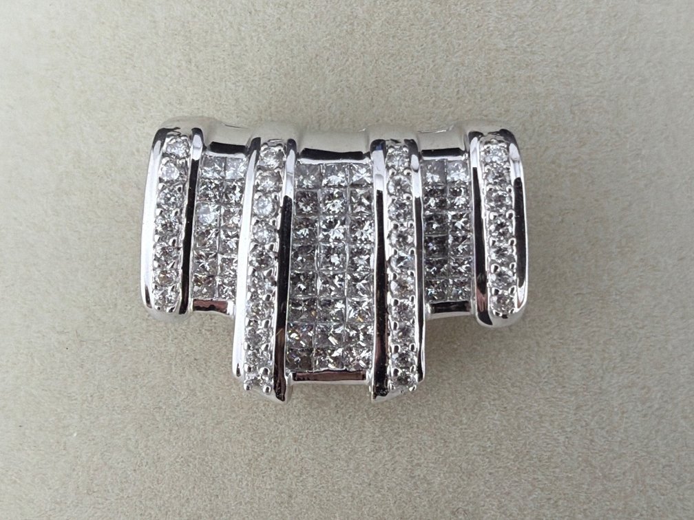 14kt white gold and diamond enhancer (approx. 1.25ctw)