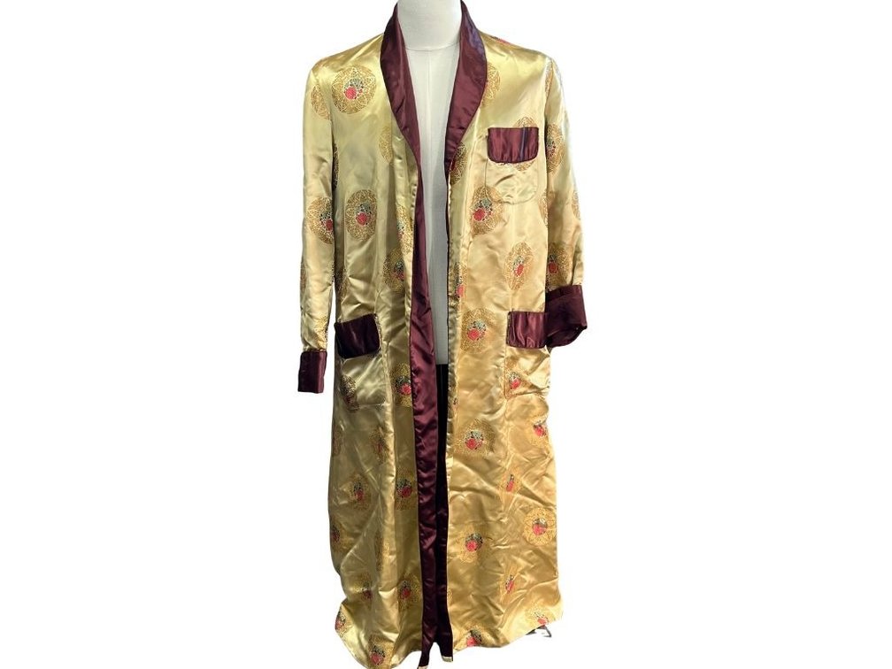 Vintage silk Chinese robe