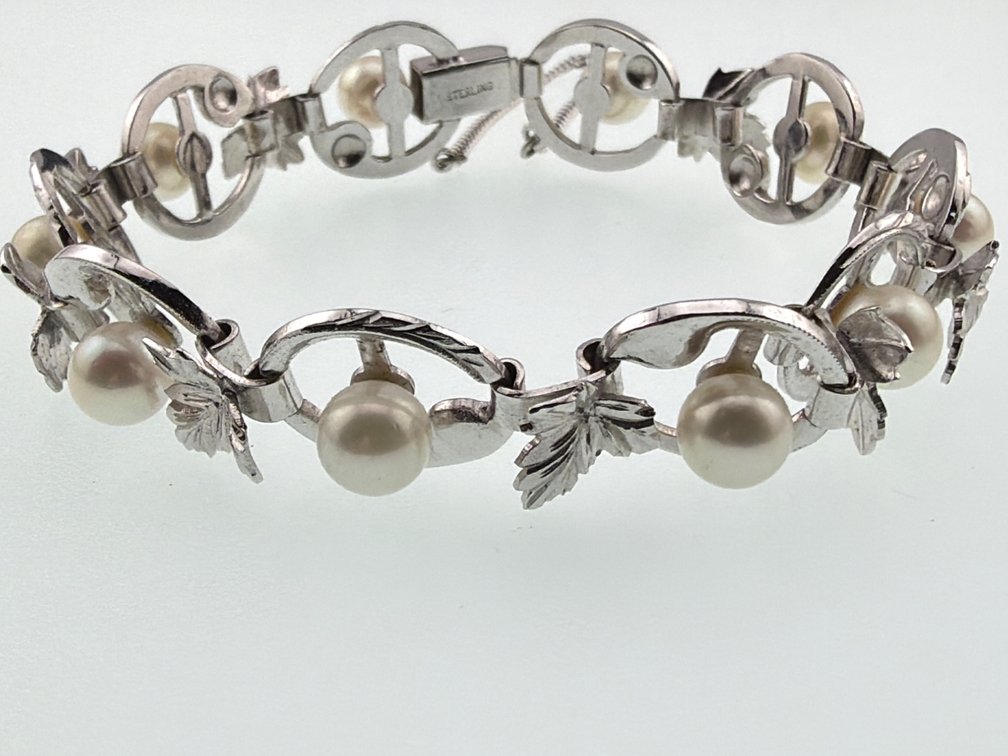 Sterling cultured pearl bracelet