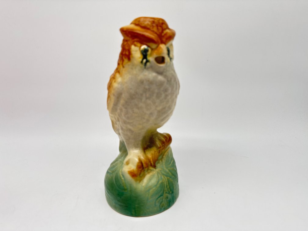 Brush owl pitcher