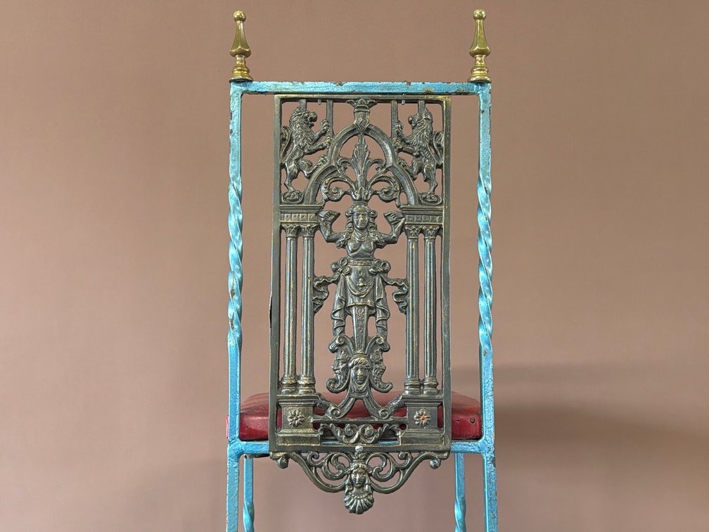 Oscar Bach telephone chair
