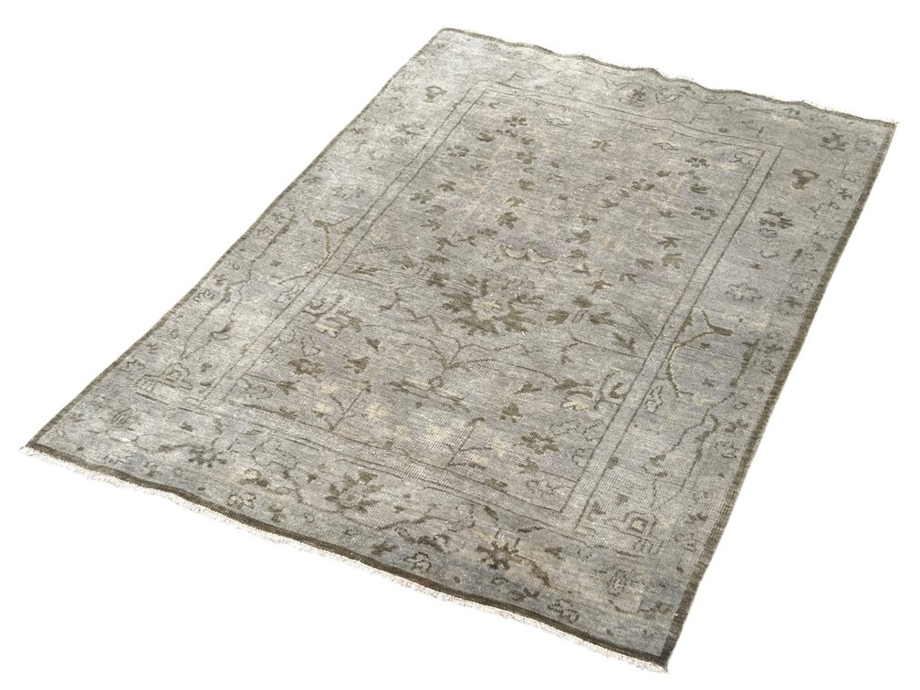 Turkish style scatter rug; 4x6