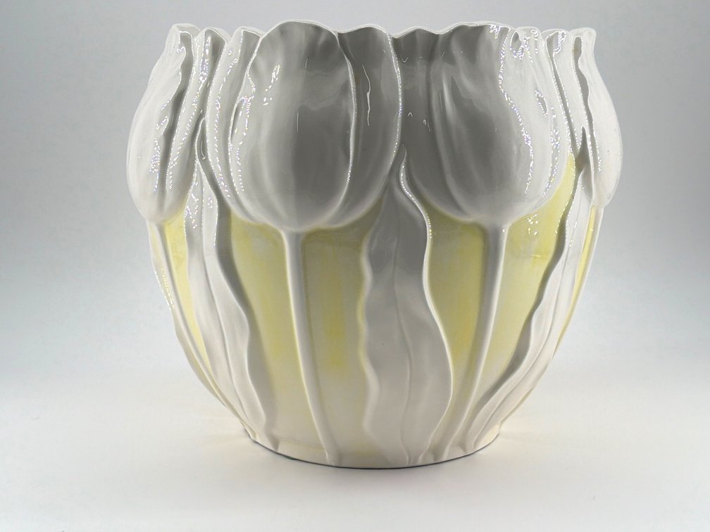 Fitz and Floyd tulip planter