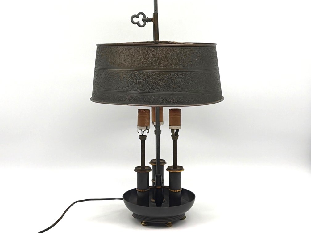 Vintage French style Louis XVI brass bouillotte lamp