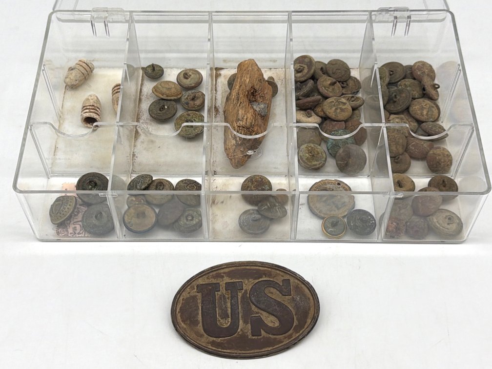 Significant assortment of Civil War era buttons and buckle