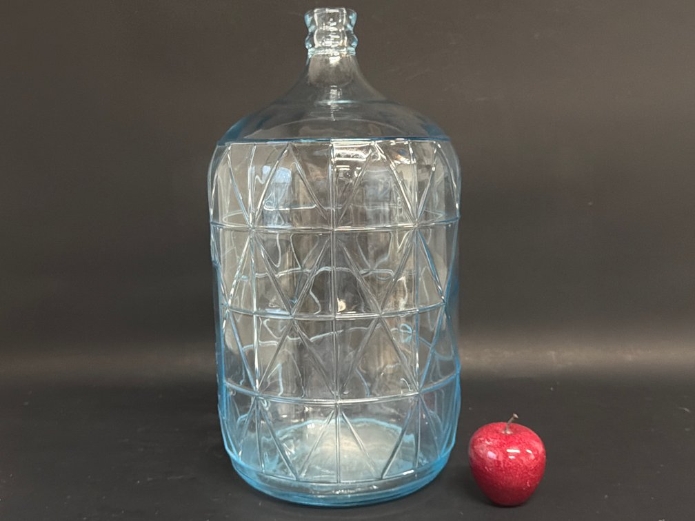 Secondary wine fermenter bottle