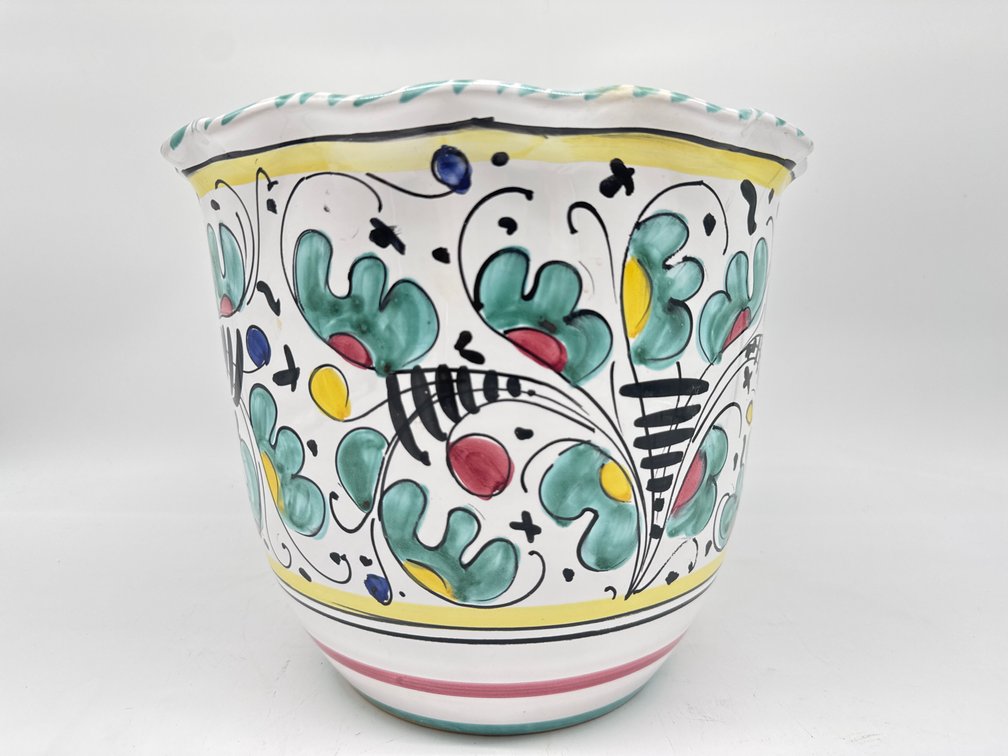 Italian planter