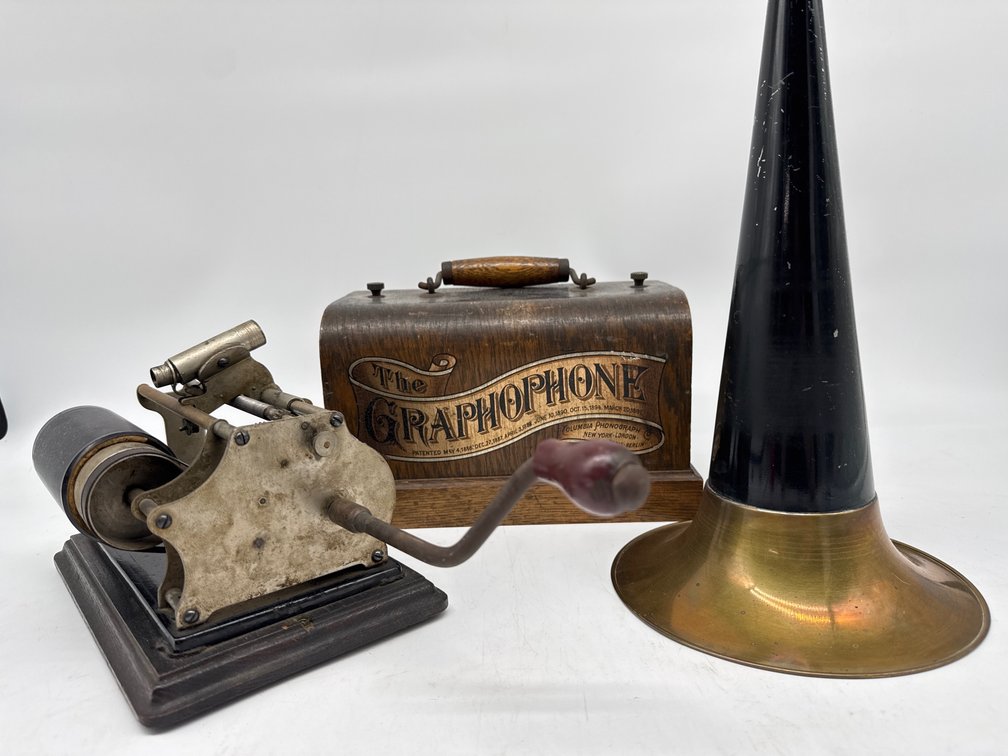 Antique graphophone