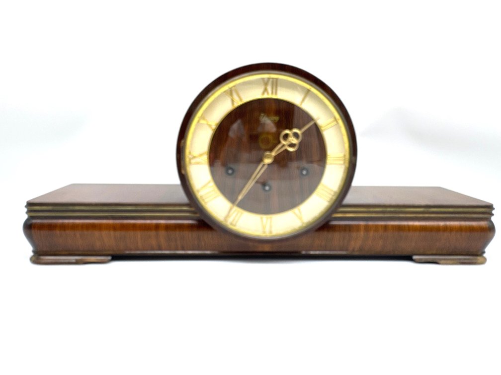 Urgos German Art Deco mantle clock ca. 1920