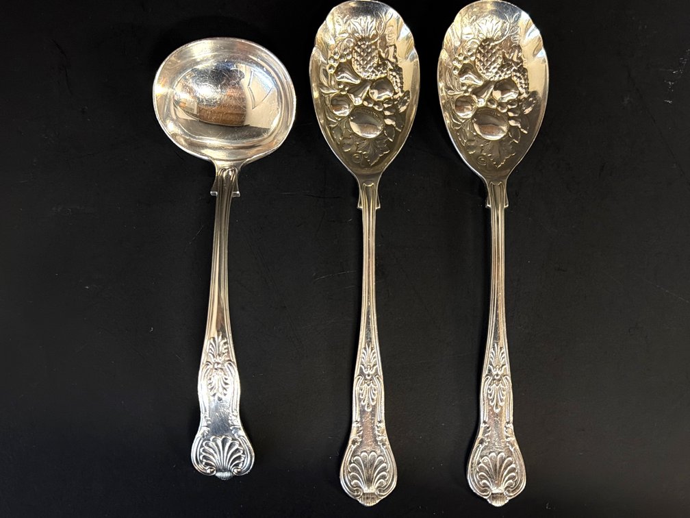 Sheffield fruit spoons, ladle
