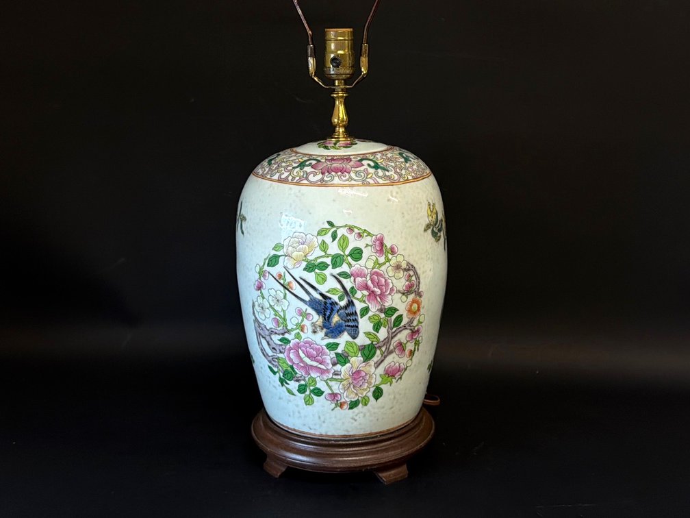 Rose Famille jar lamp