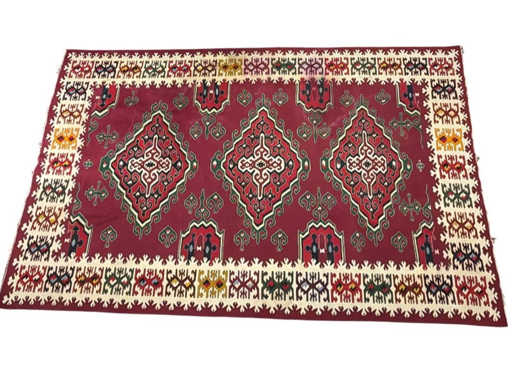 Red kilim area rug; 59" x 95"