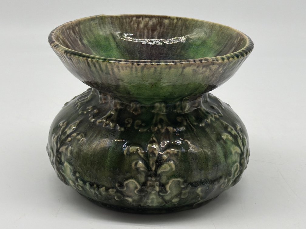 Glazed ceramic cuspidor