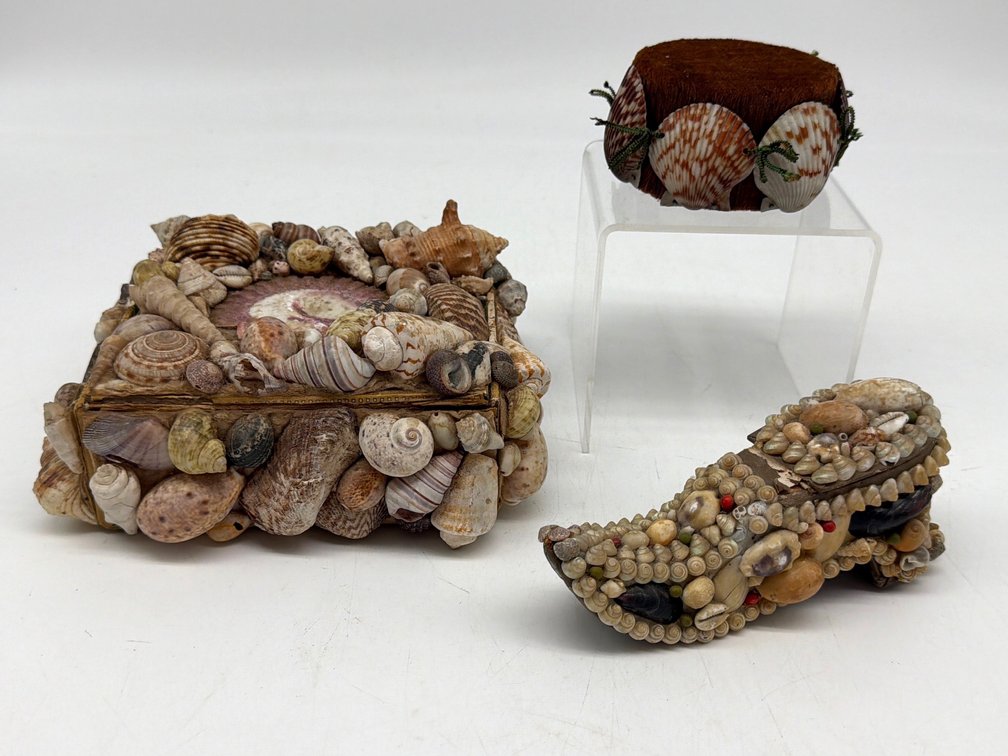 Shell art box, pedestal, shoe
