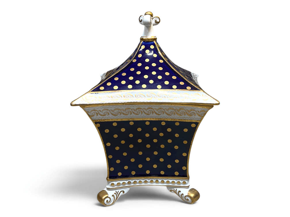Single Chelsea House navy and gilt covered cache pot