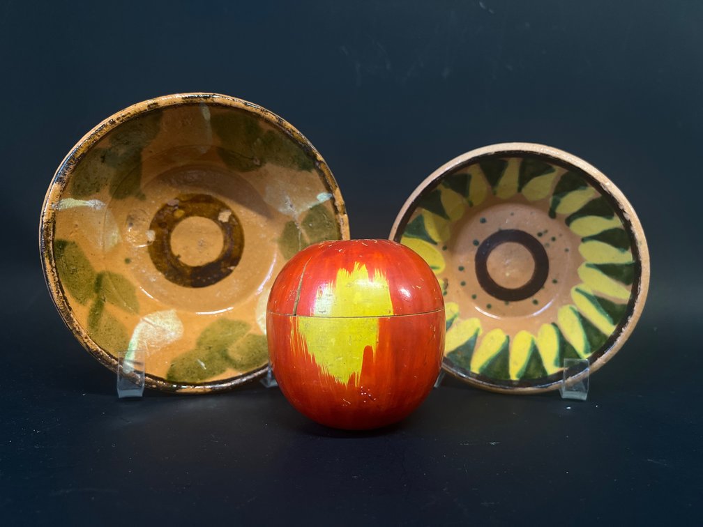 Two small Mexican terracotta glazed bowls