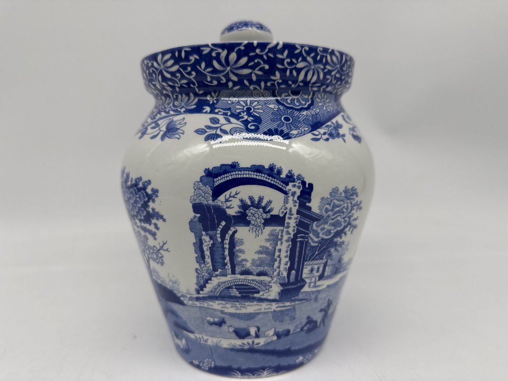 Nice Spode Copeland biscuit jar with lid in Italian pattern