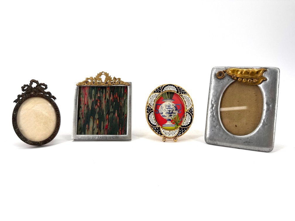 Lot of four miniature frames