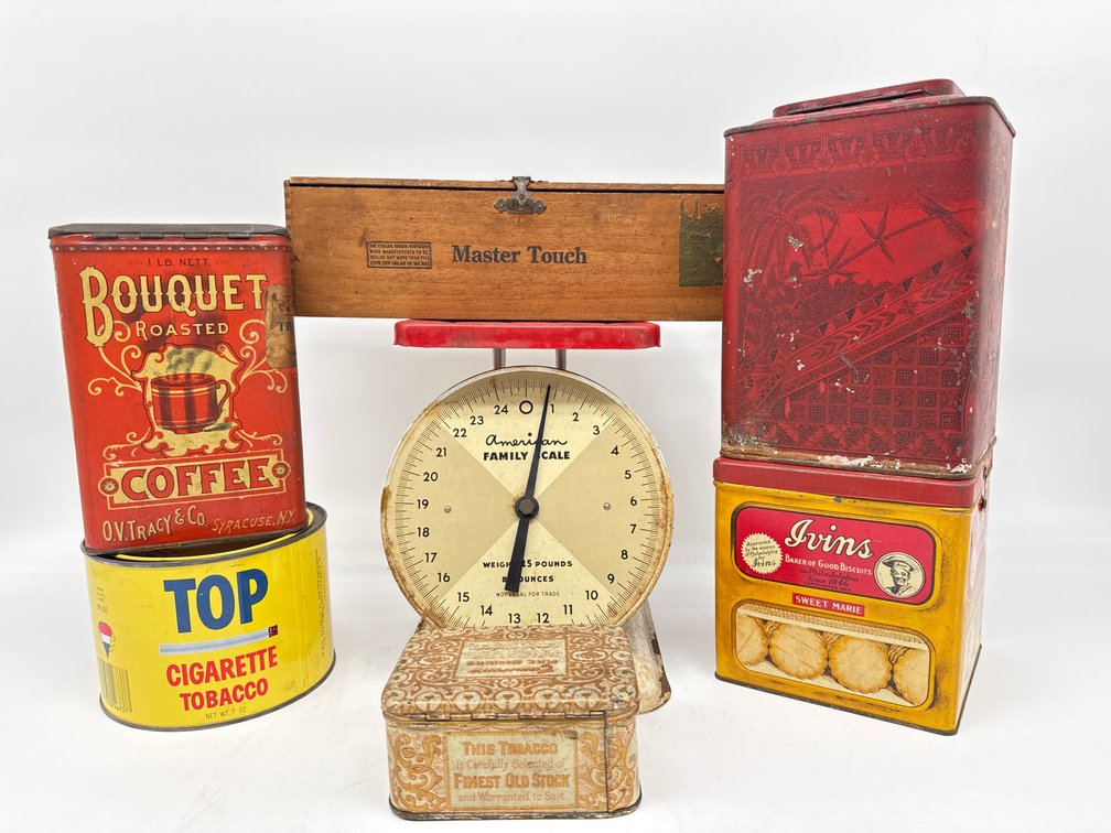 Grouping of vintage tins