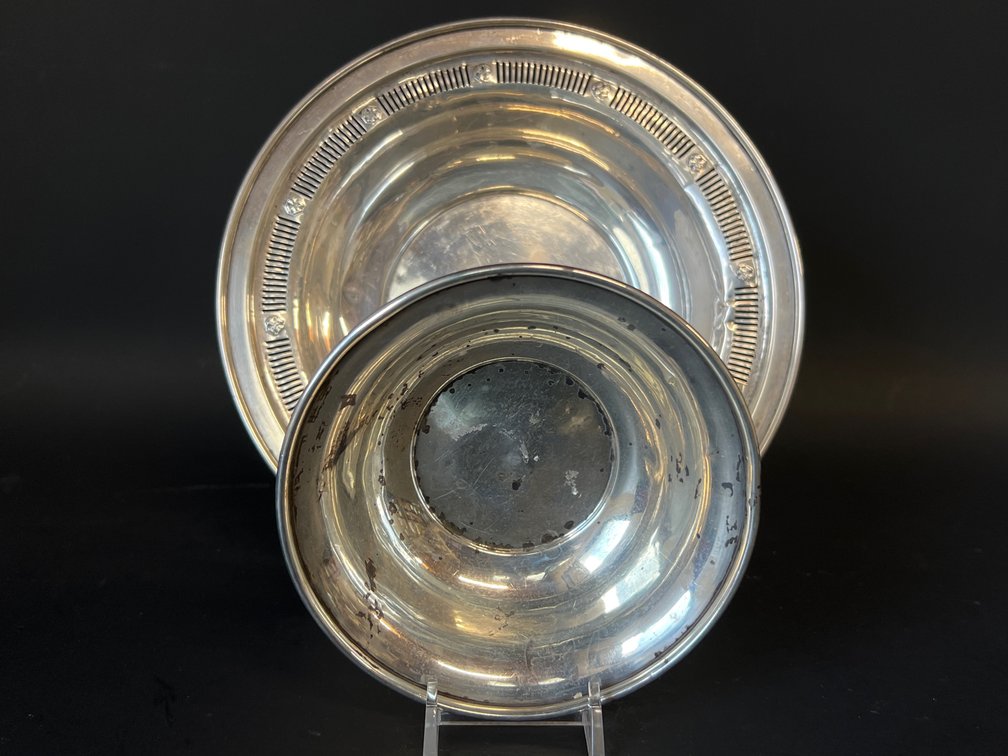 Two pieces of sterling silver holloware