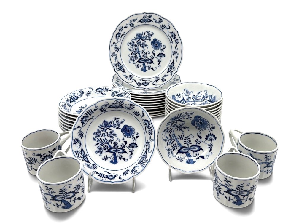 Nice set of Blue Danube china