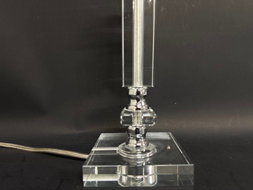 Single glass column lamp
