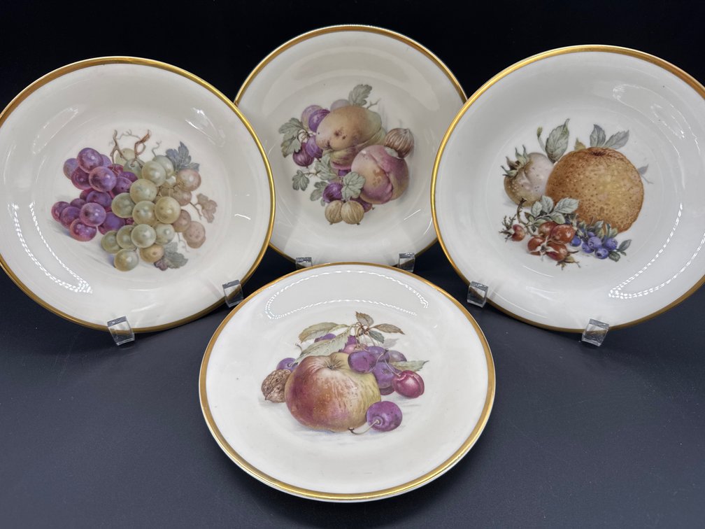 Bavarian fruit/dessert plates (4)