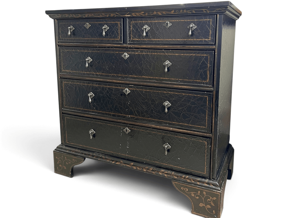 Decorative Milling Road/Baker painted finish Chippendale style chest of drawers