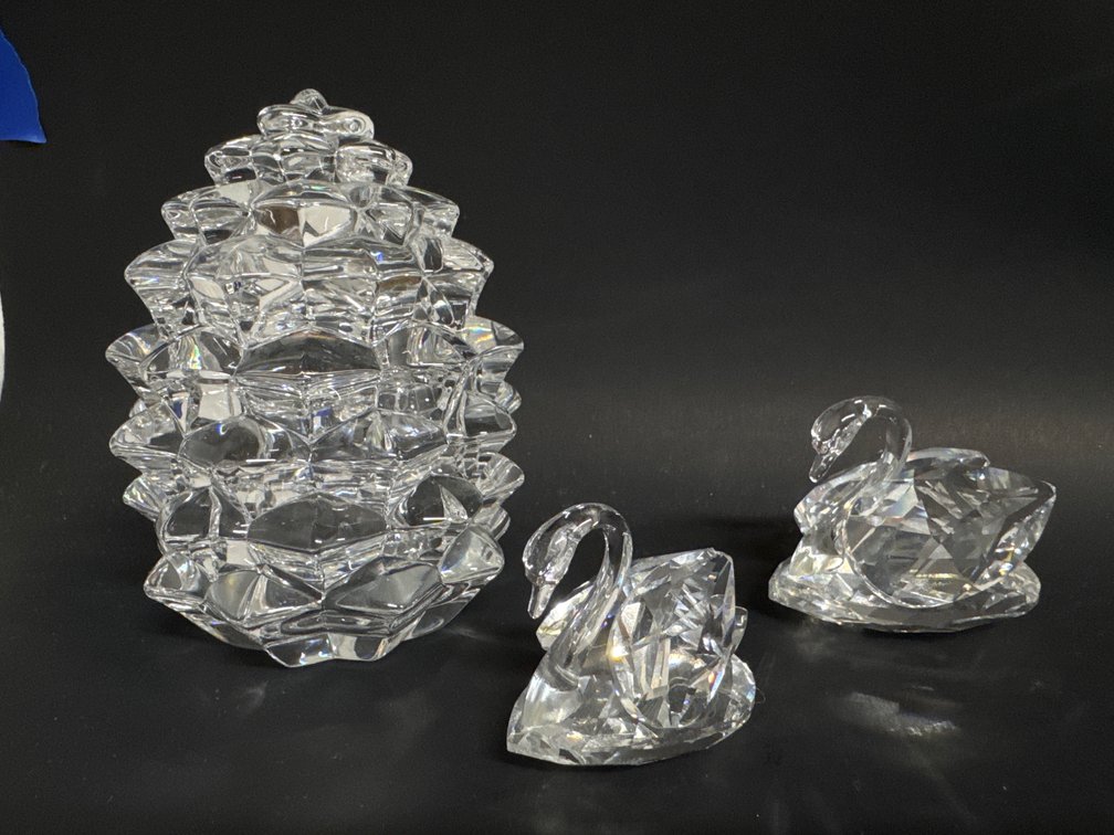 Tiffany glass pinecone and Swarovski Swans