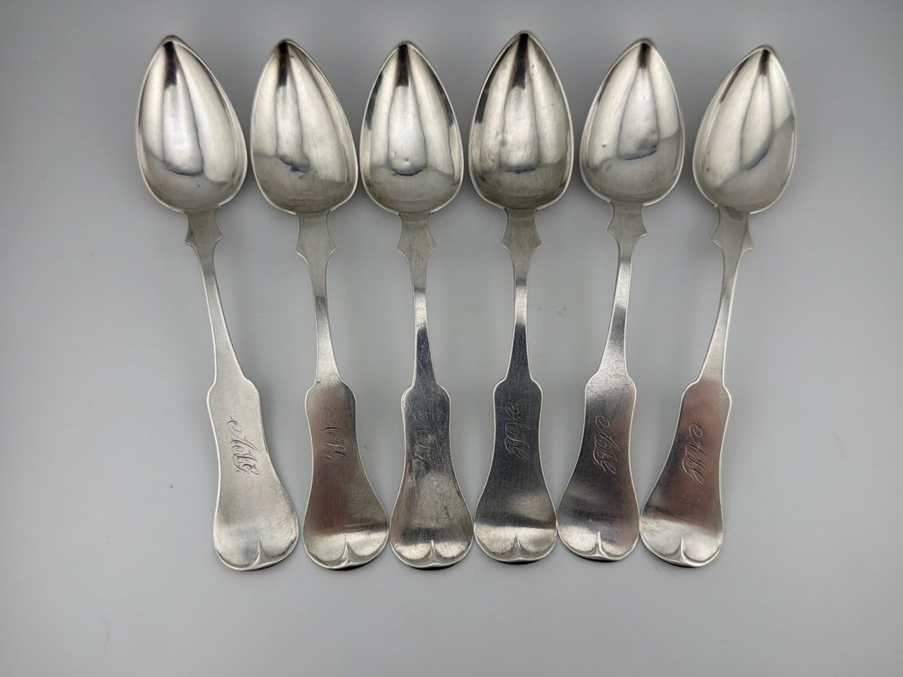 Six E D Kinsey (KY and OH) fiddle pattern coin silver spoons