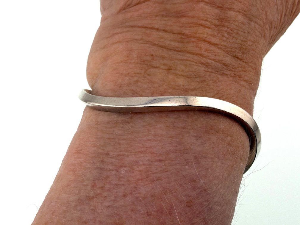 Jules Brenner signed Modernist sterling cuff