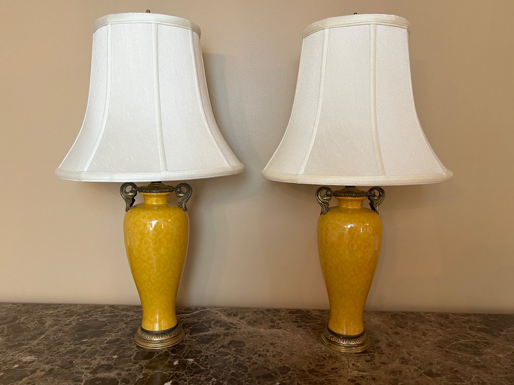 Yellow porcelain lamps DR