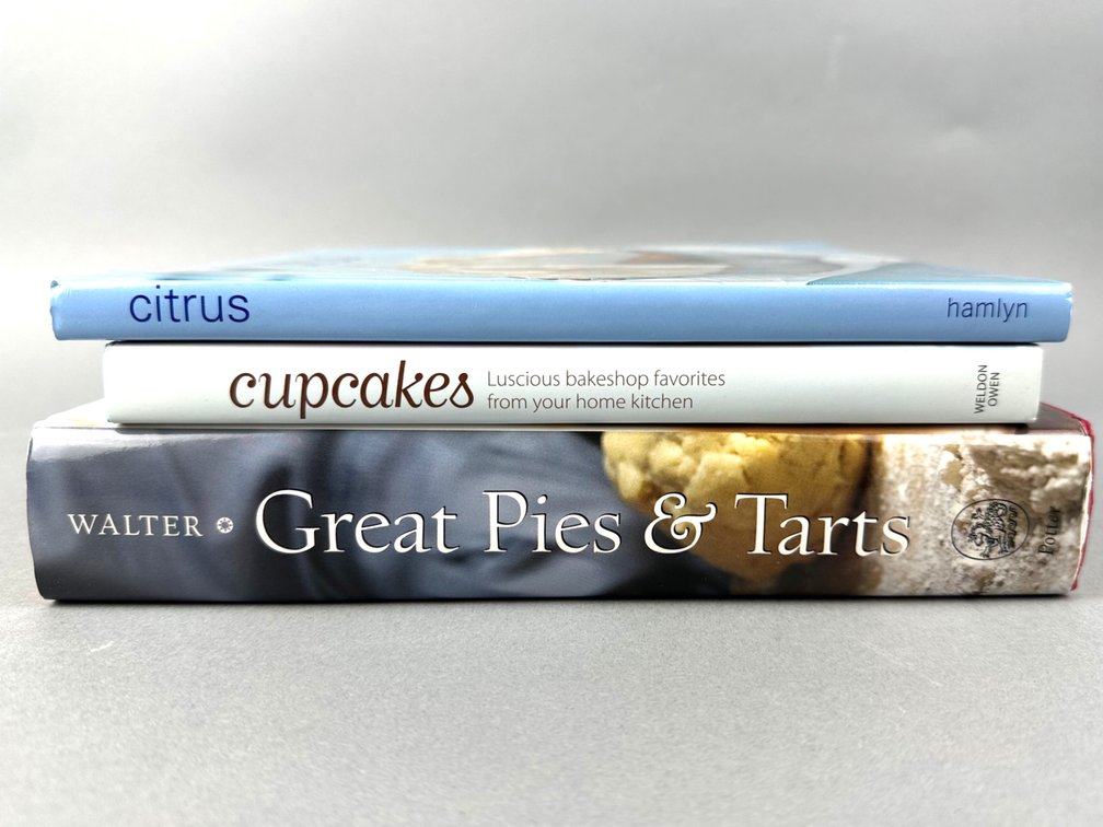 Baking cookbook lot K