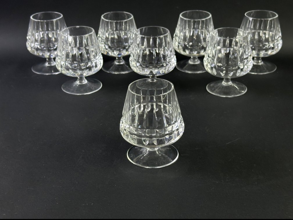 Lot of 8 crystal brandy glasses K