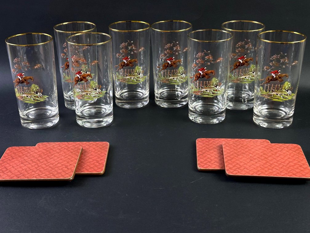 Vintage set of 8 hunt scene Collins glasses and 4 coasters K