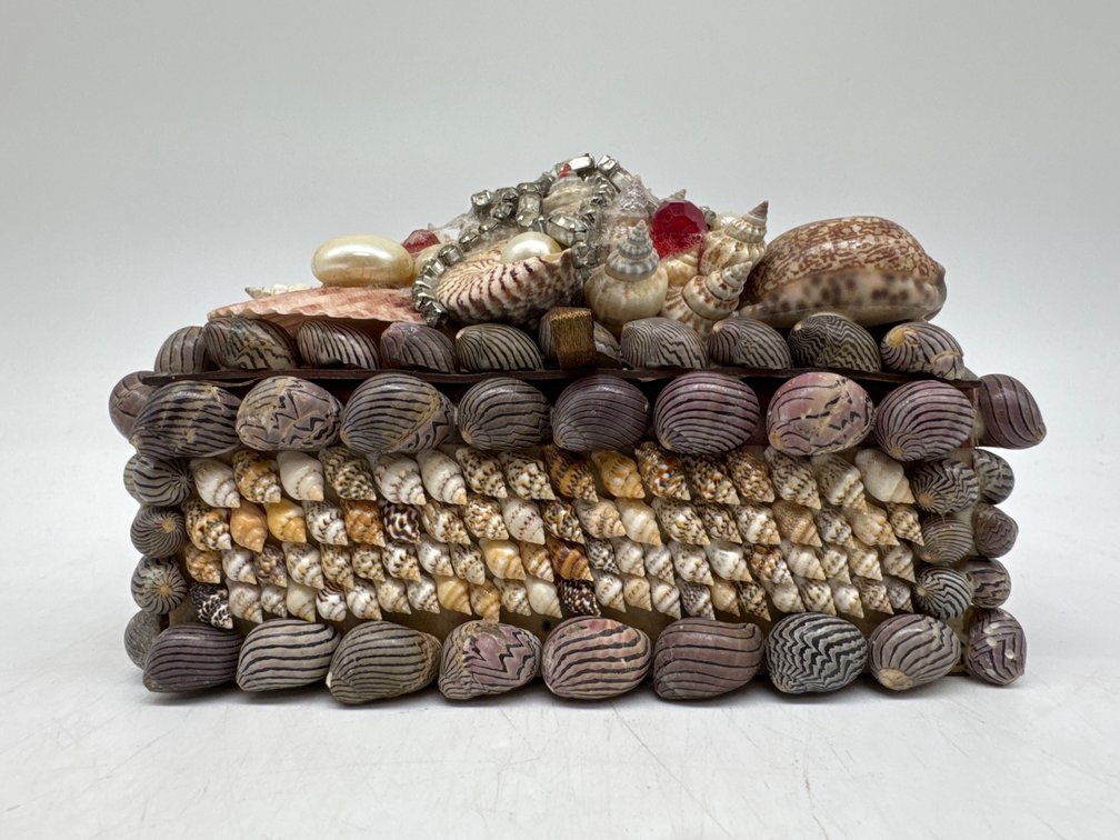 Handmade shell box