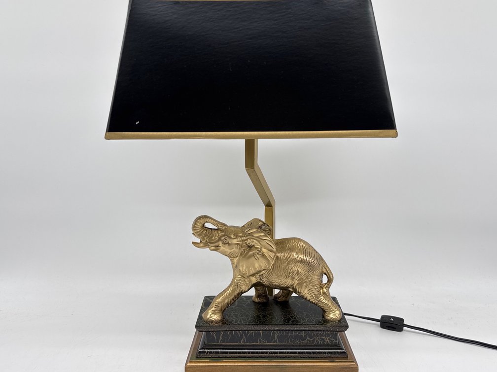 Brass elephant lamp