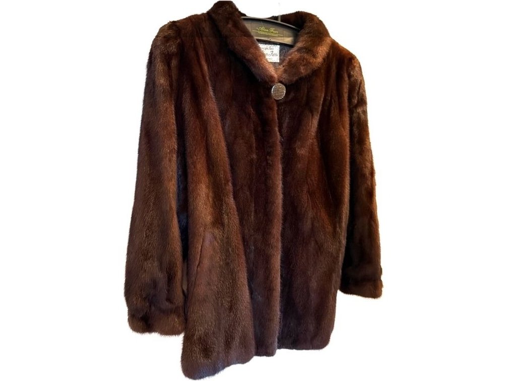 Mink fingertip length coat; HALL