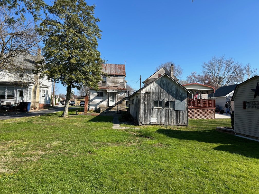Image for Seller Ordered Online Auction - 1,278 +/- SF Two-Story Dwelling on 32' x 180' Lot