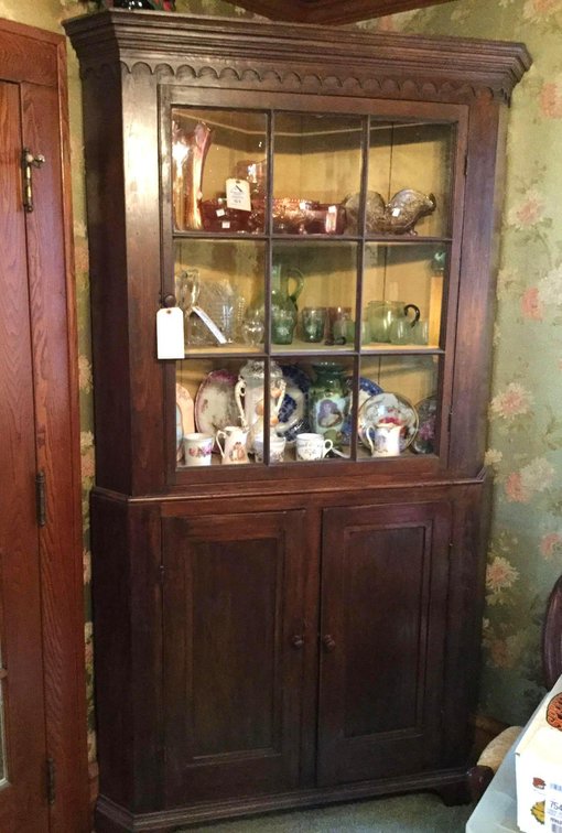 Image for Alderfer Online - Auction Features Antique Furnishings, Primitives, Tall Case Clocks, Oil Lamps & Lanterns, Coffee Grinders, Reloading Equipment & Ammunition, Hunting, Camping & Fishing Items, Tools & Much More - Lehighton, PA: Closing 8-27-18