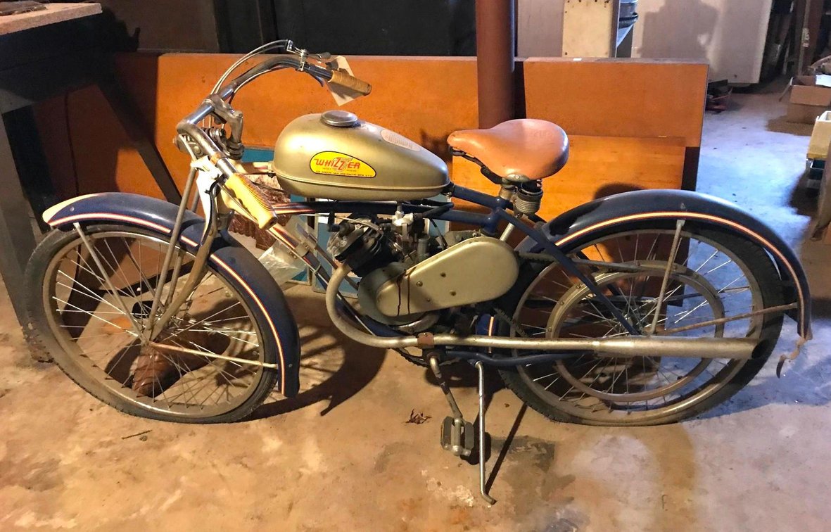 Image for Alderfer Online - Souderton, PA: Closing 12-11-18 | Farmall, Oliver & John Deere Tractors, Whizzer Bicycle, Esso Gas Pump, Vintage Farm Implements, Enameled Signs, Vintage Automobile Parts, Air Rifles, Tools, Furnishings, Die Cast, Cast Iron & Much More