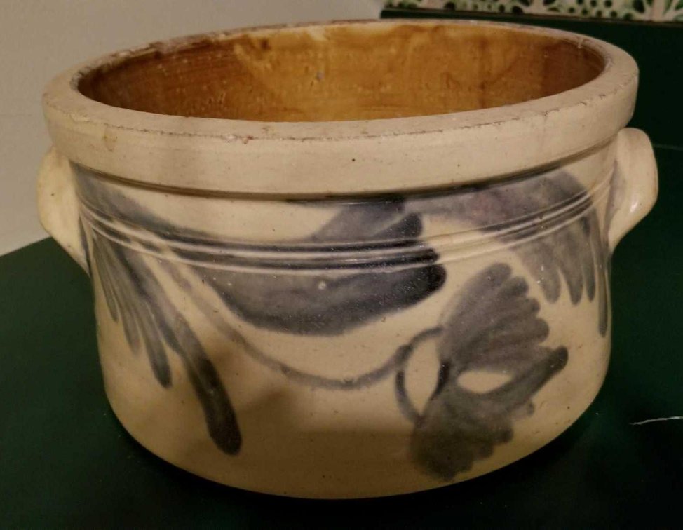 Image for Alderfer Online - Hampton Court, Doylestown, PA: Closing 12-18-18 - Features Furnishings, Primitives, Stoneware, Sad Irons, Steins, Brass, Decoys, Rugs, Artwork, Books, China & Glassware, Handbags, Holiday Decorations & Much More