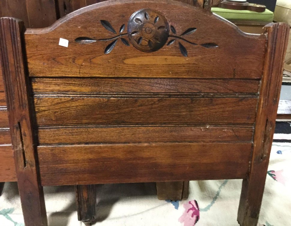 Image for Alderfer Online - Resellers Gallery Liquidation (Part 9 of 10) | Features Ephemera, Paintings, Silver-plated Tea Sets, Baker Coffee Table, LeCreuset, Christmas Decorations, Jewelry & More! - Frazer, PA: Closing 1-21-19