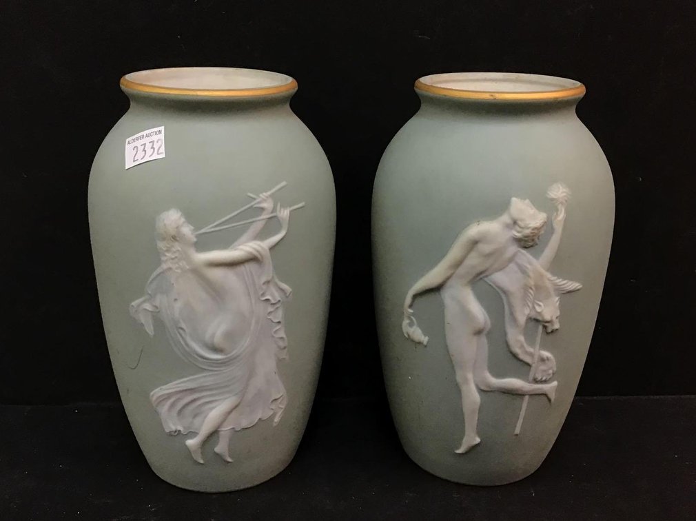 Image for Alderfer Online - Resellers Gallery Liquidation (Part 10 of 10) – features Artwork, Vintage Christmas & Halloween Decorations, Concrete Statues, Arrowheads, Jewelry, Tools, Extension Ladders & More – Frazer, PA: Closing 1/22/2019