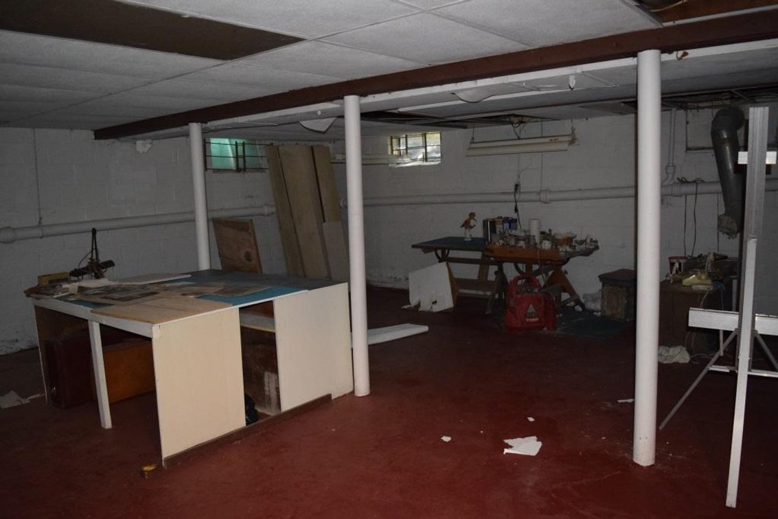 Image for Real Estate | 859 Ivyland Rd Warminster, PA 18974 | October 24, 2020 at 11:00 AM