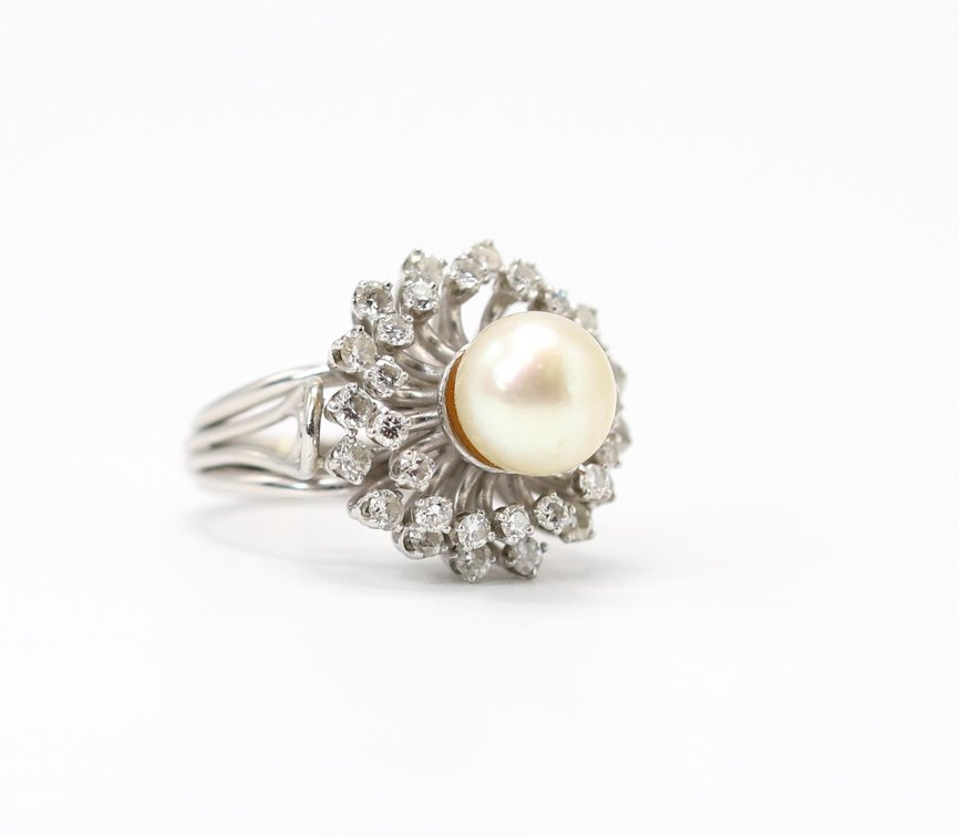 Platinum Pearl and Diamond Ring